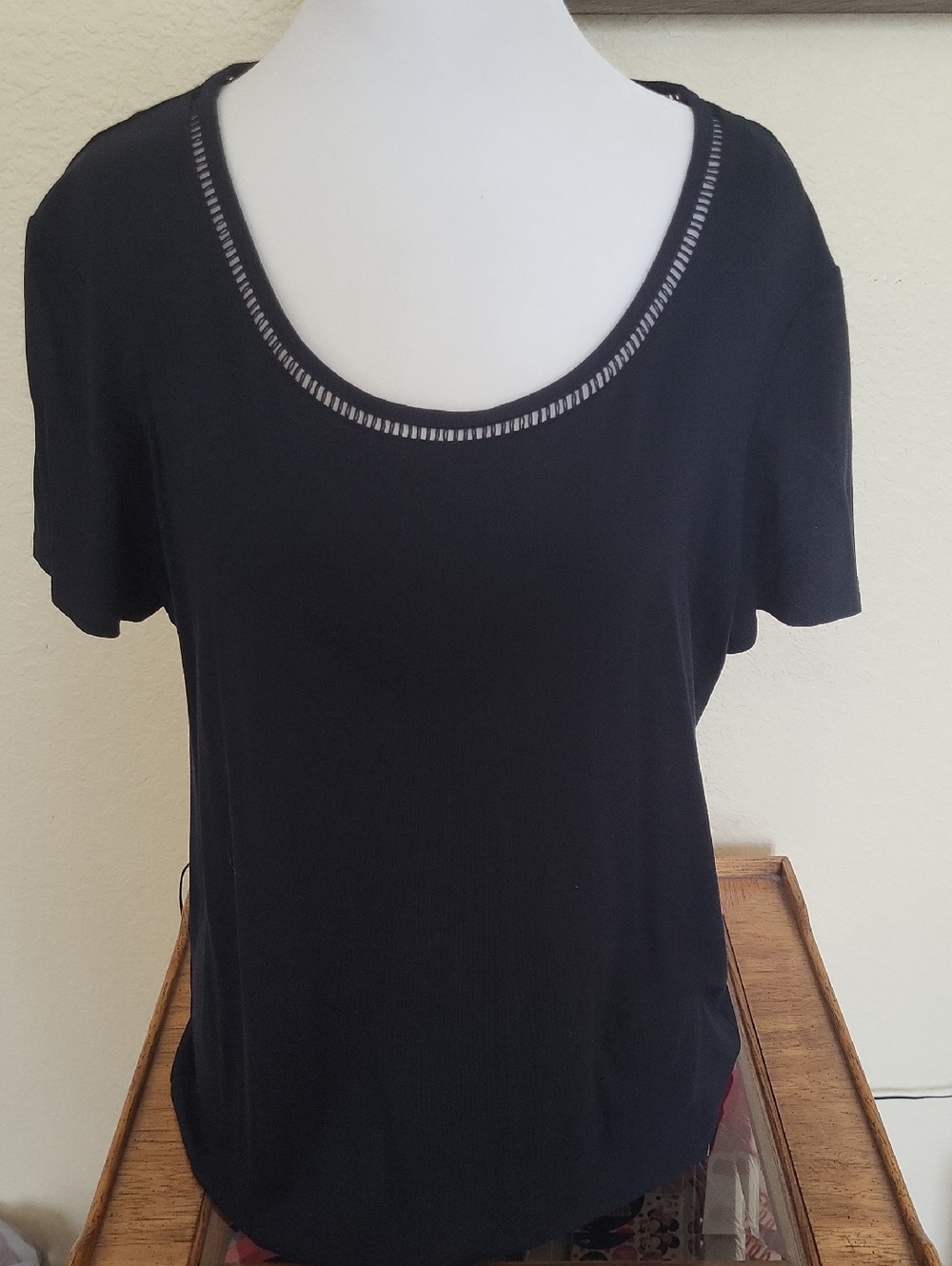 Tommy Hilfiger NavyScoop Neck Short Sleeve Top With Neckline Cutout